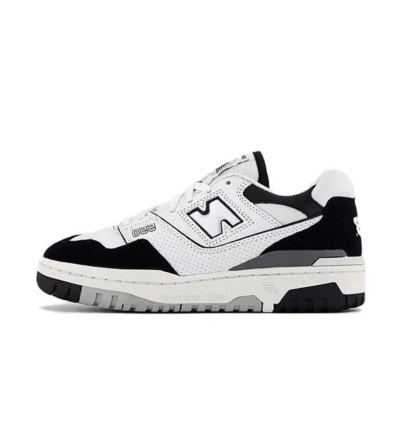 New Balance 550 ‘Black/Grey/White)