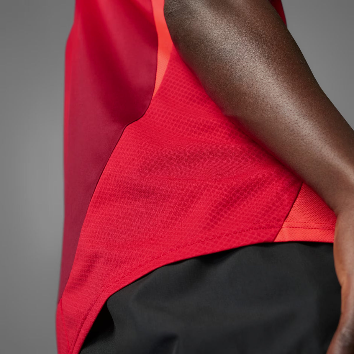 MANCHESTER UNITED 24/25 HOME JERSEY