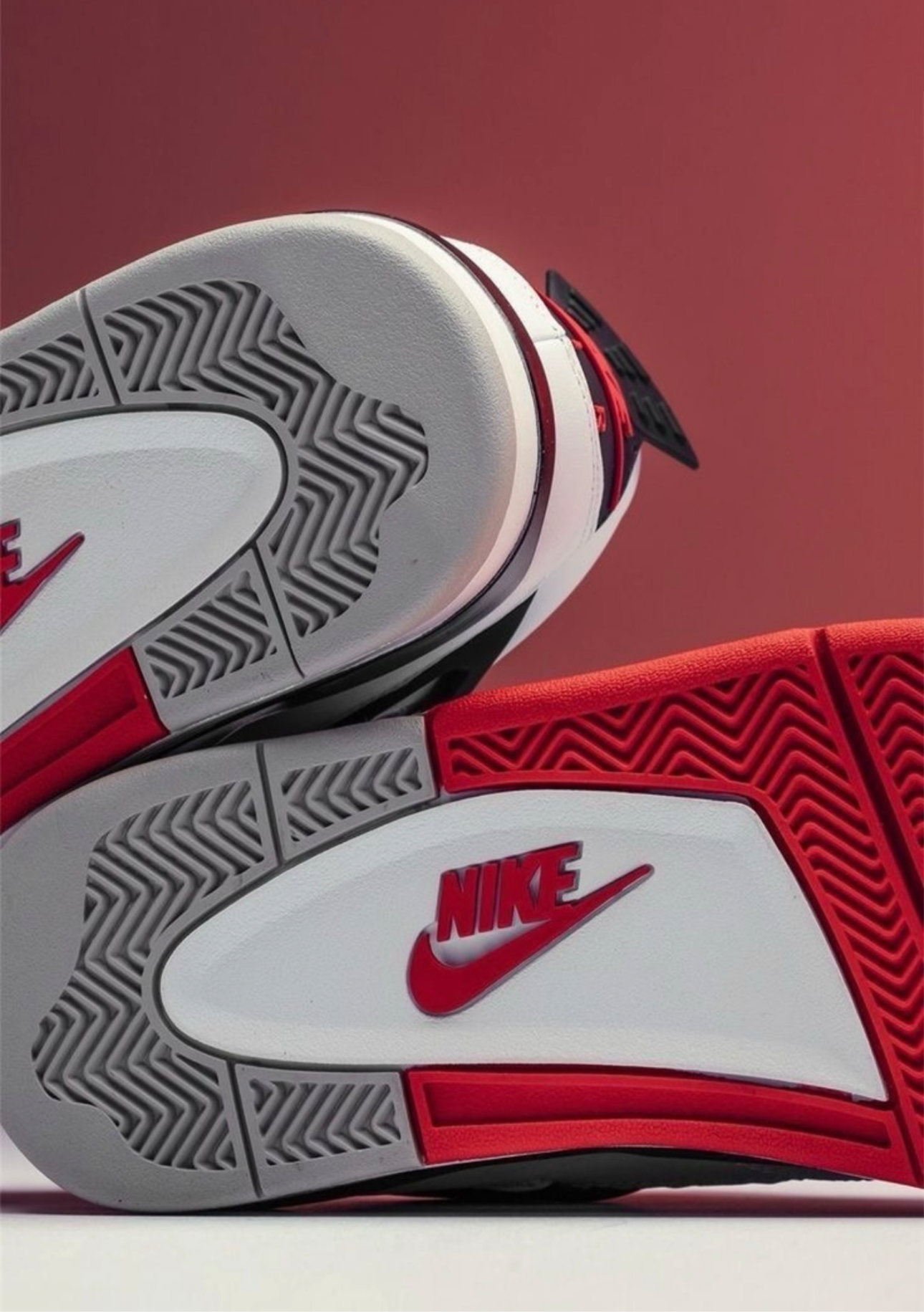 Air Jordan 4 Retro ‘Fire red’