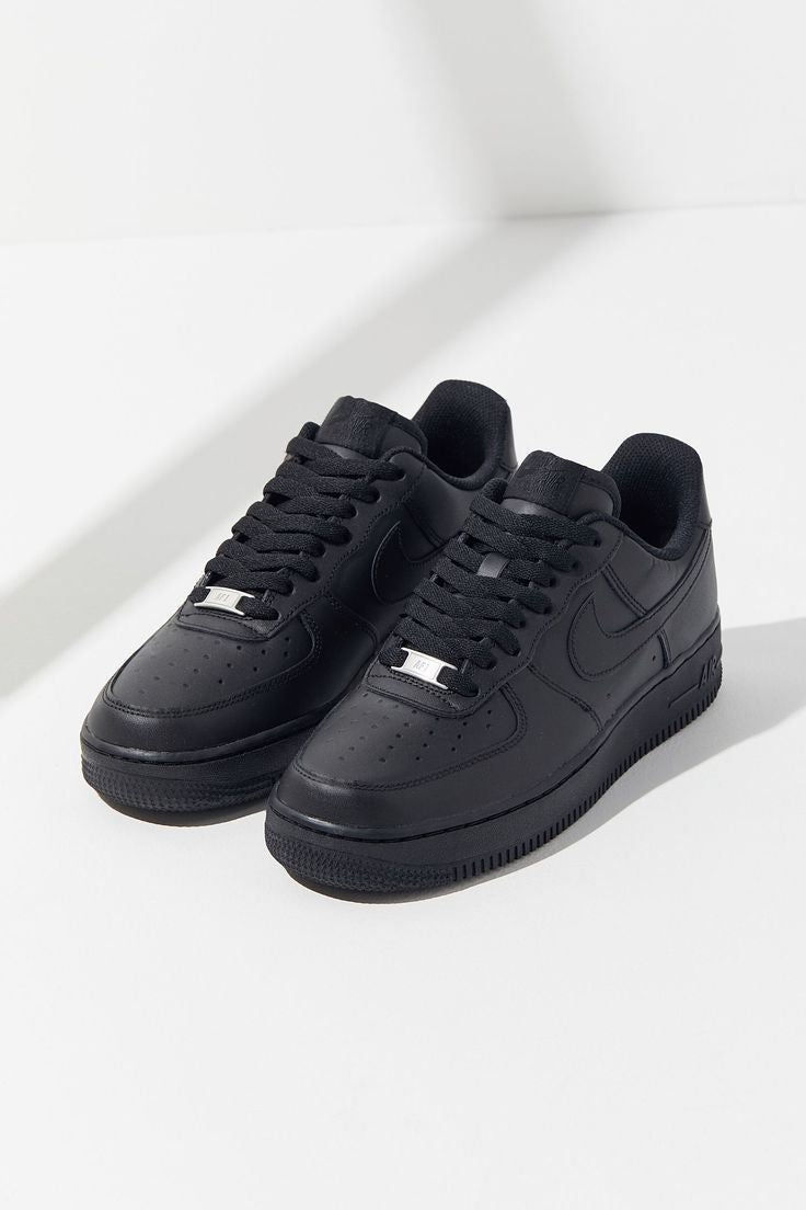 Nike Air Force 1 ‘Triple Black’