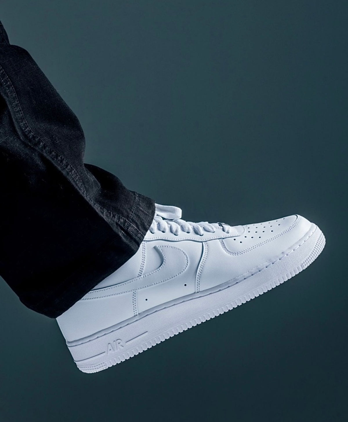 Nike Air Force 1 ‘Triple White’