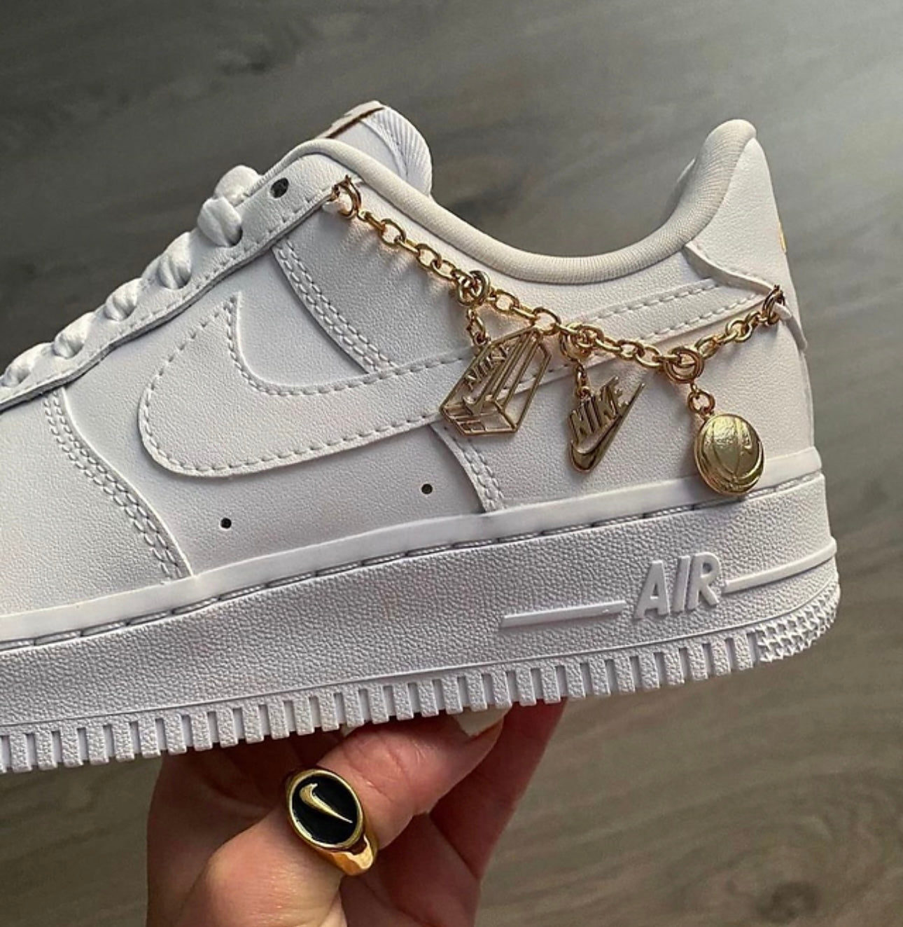 Nike Air Force 1