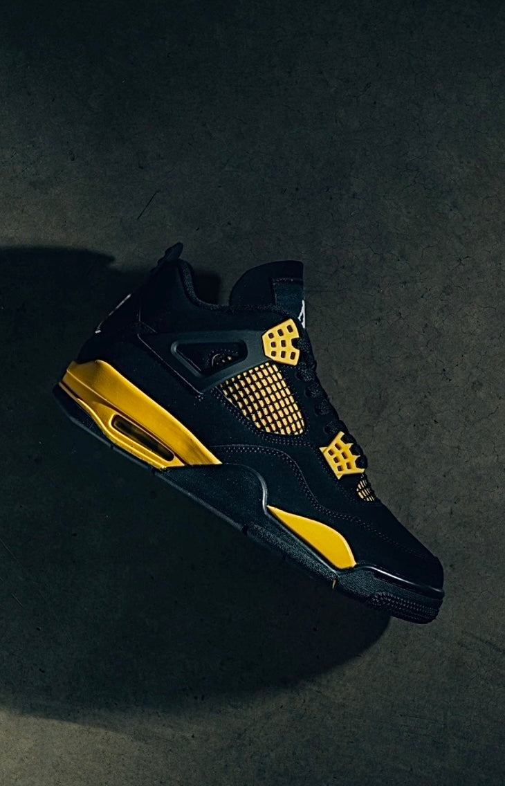 Air Jordan 4 Retro ‘Thunder Yellow’