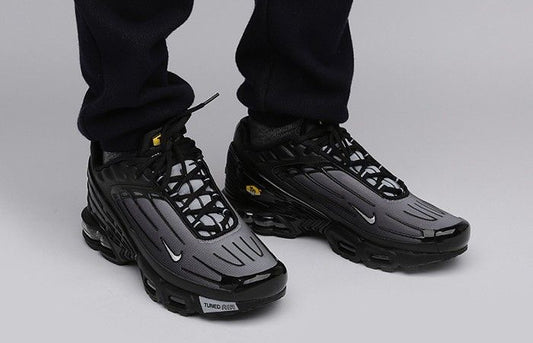 Nike Air Max Plus lll ‘Black/Grey’