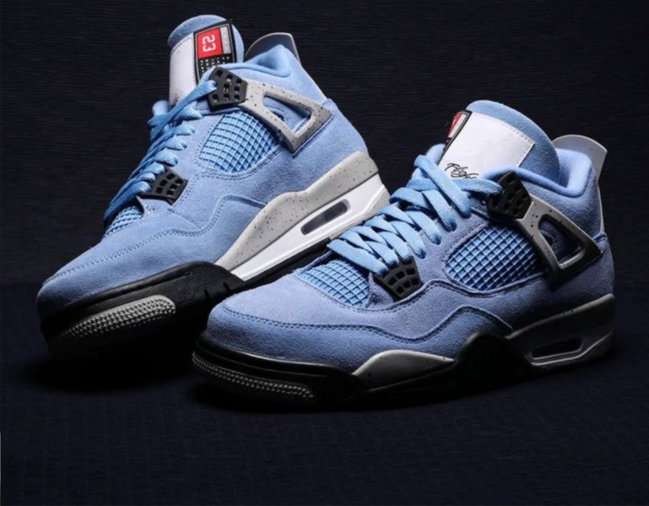 Air Jordan 4 Retro ‘University Blue’