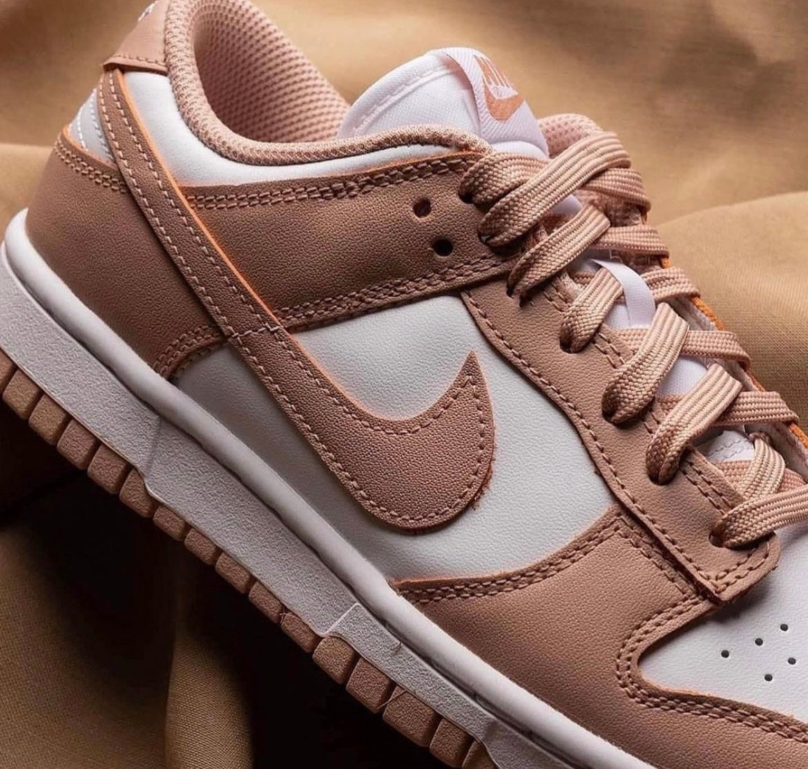 Nike Dunk Low Women’s ‘Rose whisper’