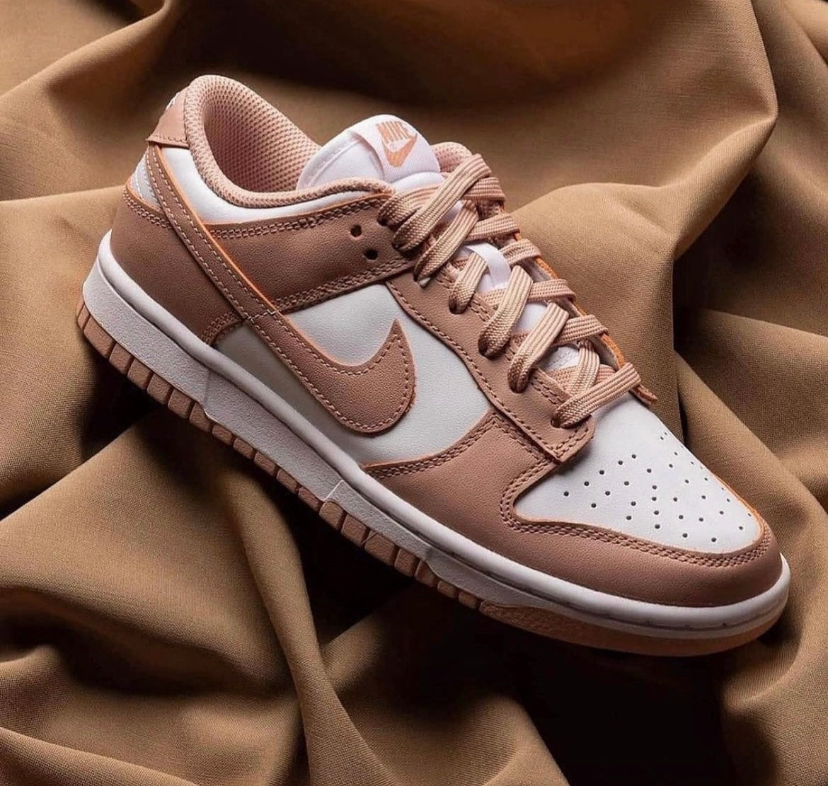 Nike Dunk Low Women’s ‘Rose whisper’