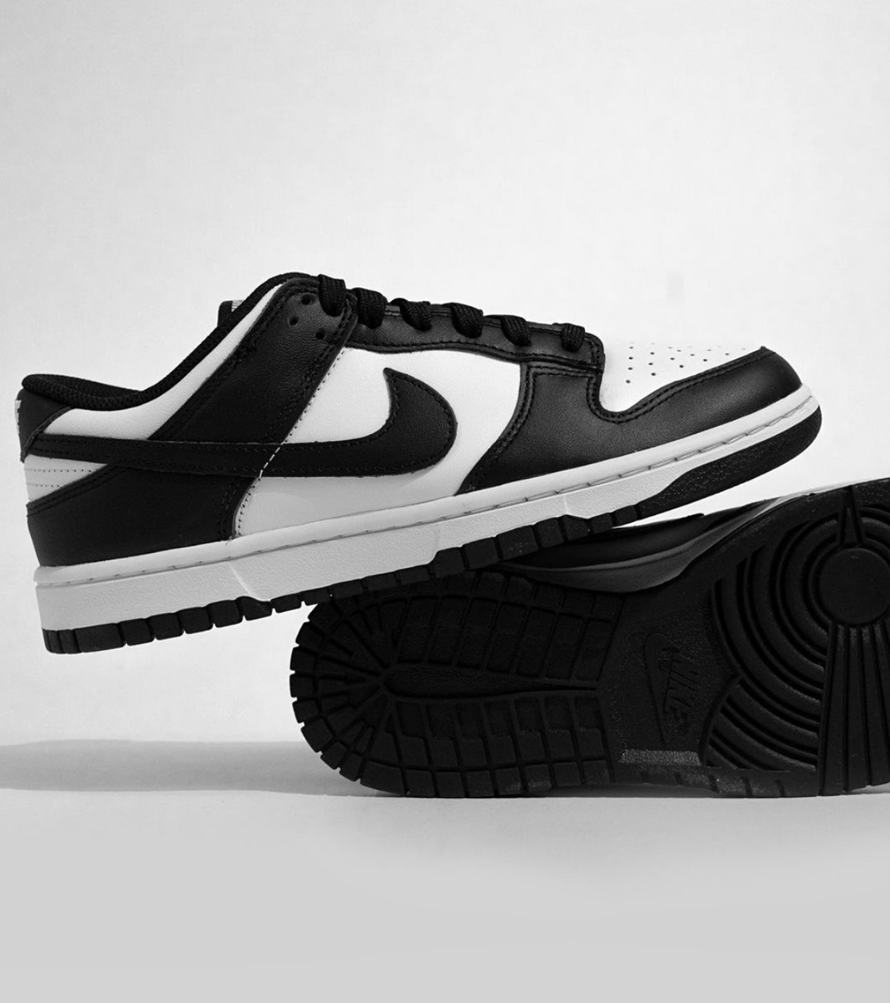 Nike Dunk Low ‘Panda’